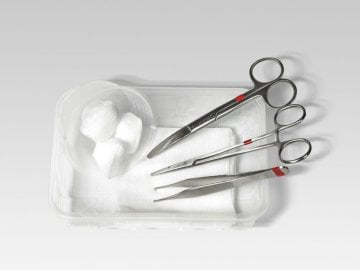 Naht-Set: Schutzunterlage, Kunststoffschale, Kunststoffbecher, 3xTupfer, 2xMullkompresse, Nadelhalter, Pinzette, Schere [15 Stück]