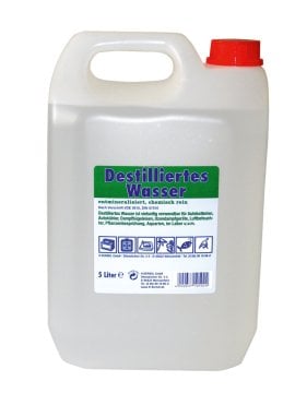 Destilliertes Wasser
