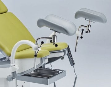 Beinhalter nach Göpel mit integriertem pulverbeschichteten Handgriffbügel silbergrau 1 Paar